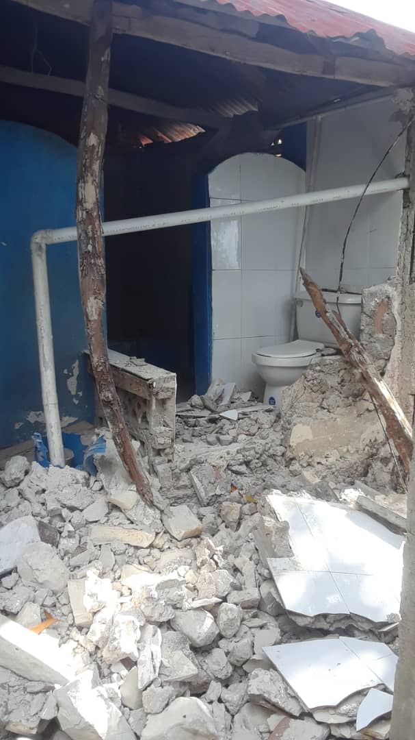 Earthquake Bathroom